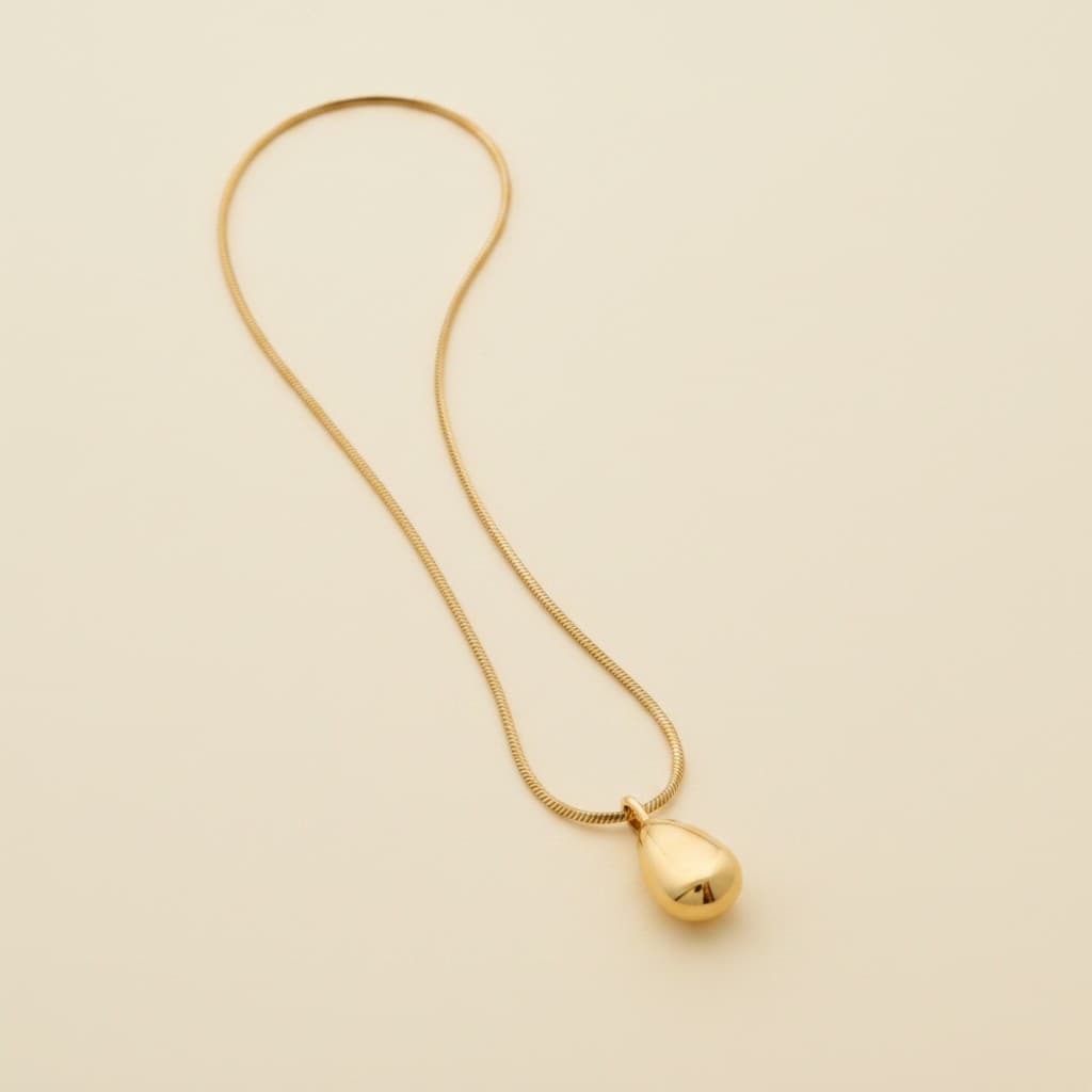 Classic Teardrop Pendant Chain